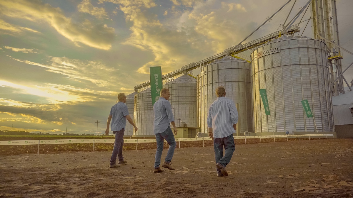 Directores en Silo La Paloma - Infraestructura de acopio de granos Agrofértil